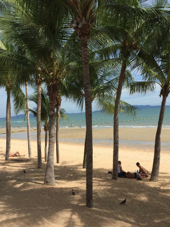 Escobar Guesthouse Jomtien Beach Zewnętrze zdjęcie