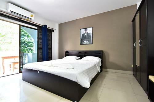 Escobar Guesthouse Jomtien Beach Zewnętrze zdjęcie